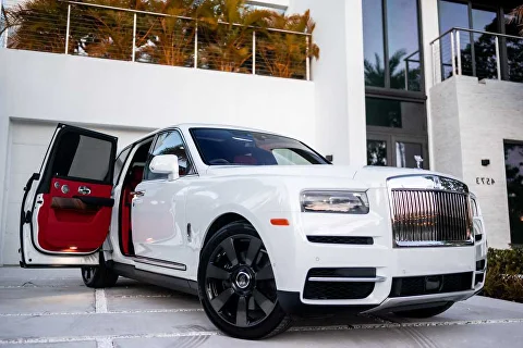 Rolls Royce Cullinan — фото из каталога MHP Miami