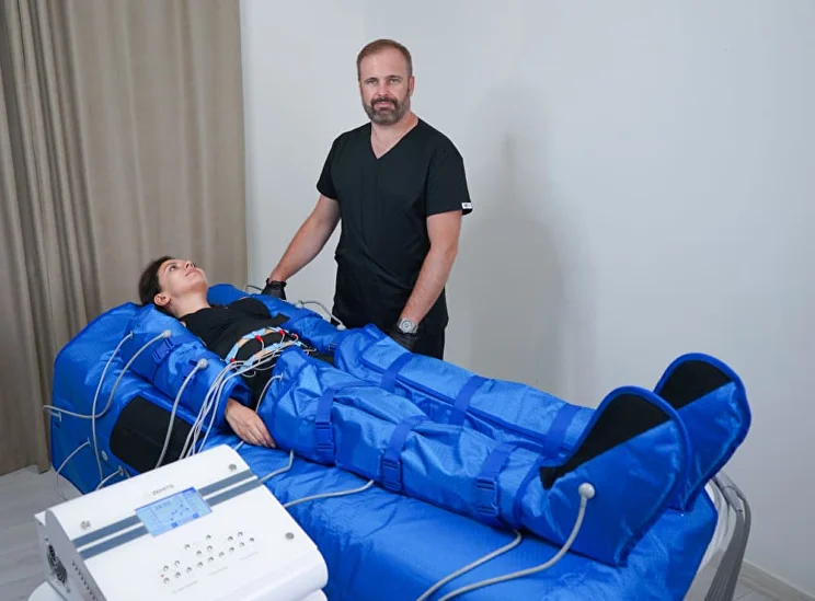 Zemits PressMio 3-in-1 PressoTherapy EMS IR Suit