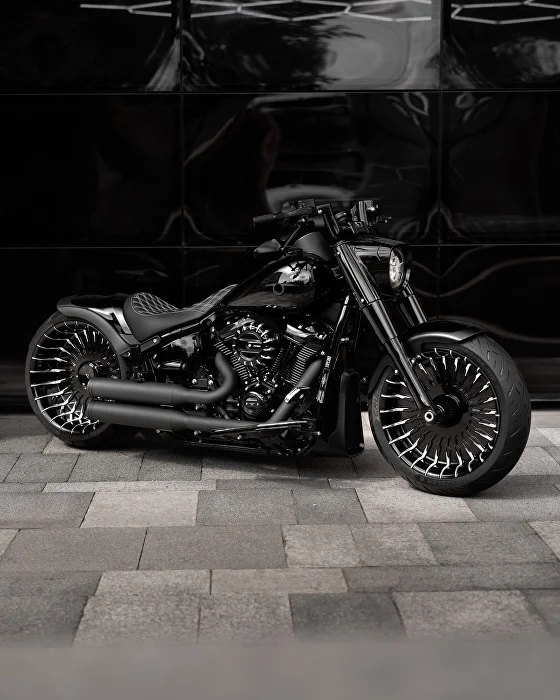 USA製BIGsize‼︎Harley-Davidson FATBOX by BOX39 — Custom Wide-Tire Motorcycle from Dubai
