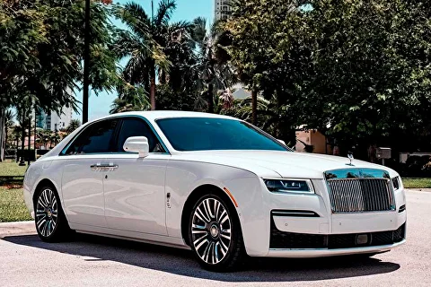 Rolls Royce Ghost 2022 — фото из каталога MHP Miami