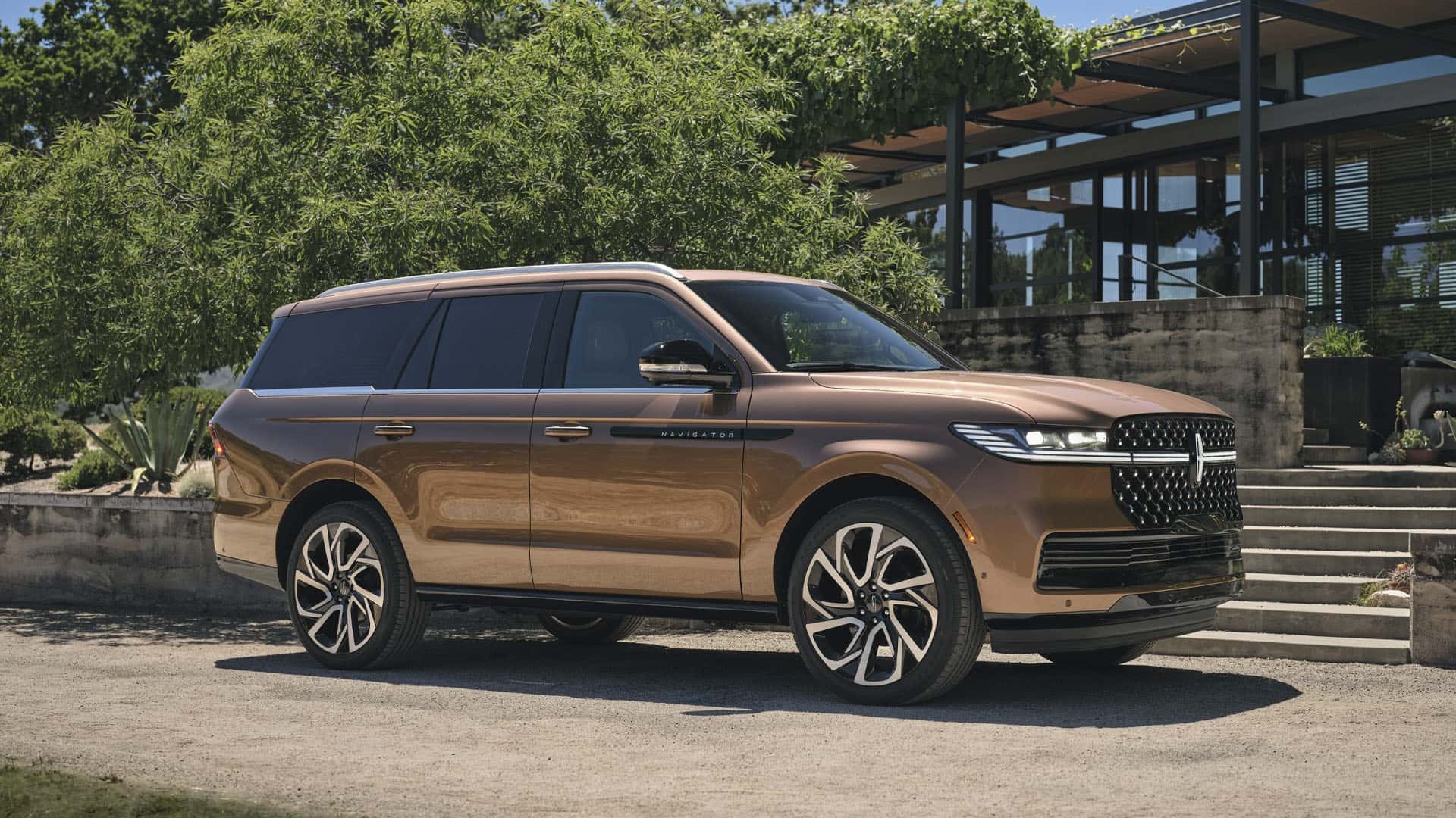 Концерн Ford представил новый Lincoln Navigator 2025 модельного года - 9 | kz.bex-auto.com Концерн Ford представил новый Lincoln Navigator 2025 модельного года - 9 | kz.bex-auto.com