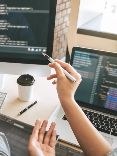 Ще успее ли ИИ да отнеме работата на програмистите?