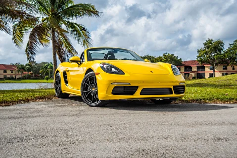 Porsche Boxster 2019 — фото из каталога MHP Miami