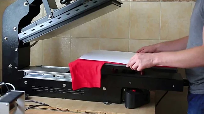 DTF-друк в Україні: сучасна технологія перенесення зображень на тканину