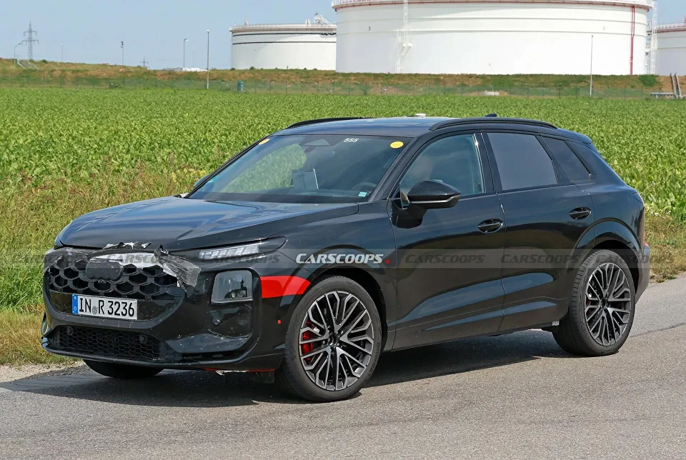 Это совершенно новый Audi Q3 2026: живые фото будущего кроссовера - 1 | kz.bex-auto.com Это совершенно новый Audi Q3 2026: живые фото будущего кроссовера - 1 | kz.bex-auto.com