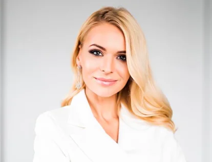 Анна Львова