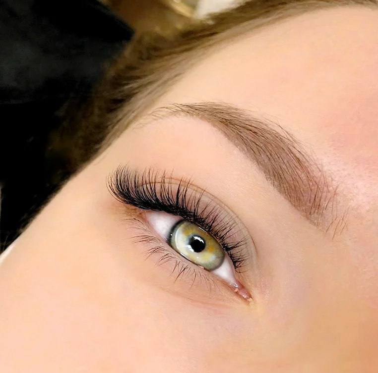 Wimpernverlngerung classic 1:1 in Bern - Alexlashes