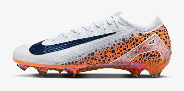 Nike 240 hotsell