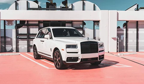 Rolls Royce Cullinan 2022 — фото из каталога MHP Miami