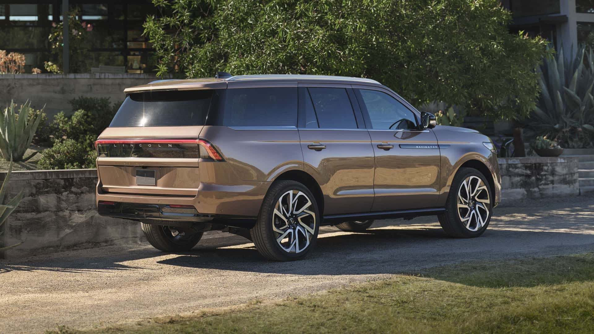 Концерн Ford представил новый Lincoln Navigator 2025 модельного года - 10 | kz.bex-auto.com Концерн Ford представил новый Lincoln Navigator 2025 модельного года - 10 | kz.bex-auto.com