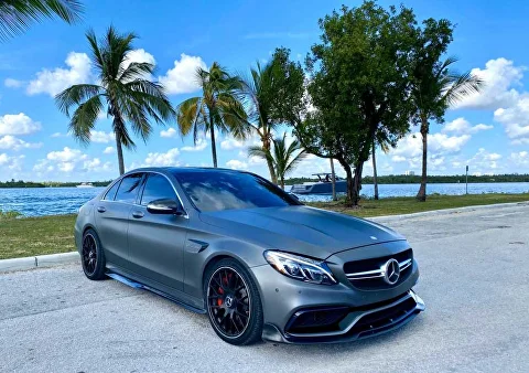 Mercedes Benz C63S AMG Sedan — фото из каталога MHP Miami