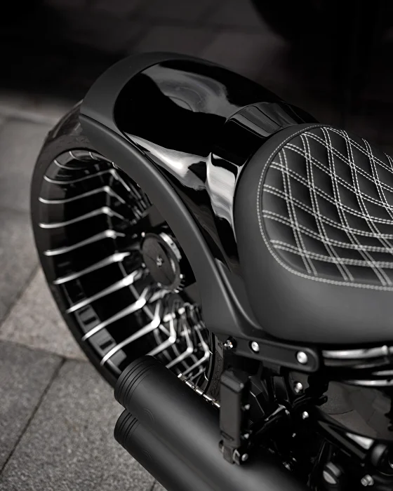 USA製BIGsize‼︎Harley-Davidson FATBOX by BOX39 — Custom Wide-Tire Motorcycle from Dubai